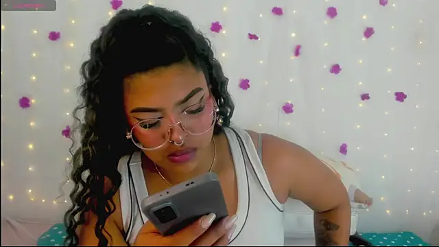 moana taylor online show from September 27, 11:48 am