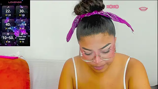 moana taylor online show from March 29, 9:37 pm