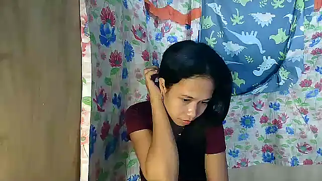 PinaySkinnyGirl online show from March 4, 1:50 pm