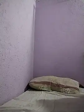 Snapshot of KassKiss chatting on April 7, 3:29 am KassKiss online show from April 7, 3:29 am