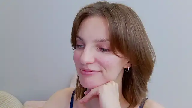 Snapshot of Beauty_Alex chatting on January 6, 5:30 am Beauty Alex online show from January 6, 5:30 am