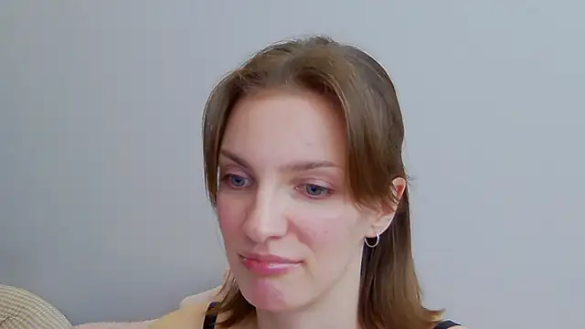 Snapshot of Beauty_Alex chatting on January 19, 5:15 am Beauty Alex online show from January 19, 5:15 am