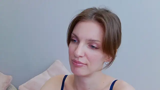 Snapshot of Beauty_Alex chatting on January 29, 4:47 am Beauty Alex online show from January 29, 4:47 am