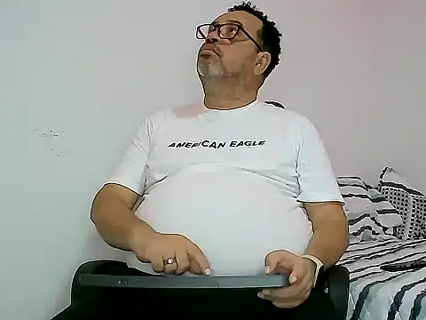 djtomxxx2777 online show from March 21, 5:23 pm