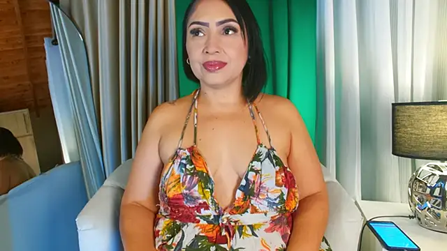 Snapshot of Madissononee chatting on September 19, 2:46 am Madissononee online show from September 19, 2:46 am