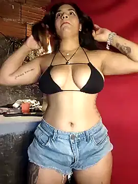 Snapshot of SexyFriends_ chatting on December 10, 11:08 pm SexyFriends  online show from December 10, 11:08 pm