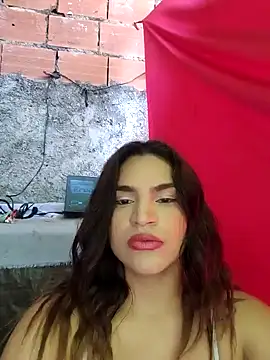 Snapshot of SexyFriends_ chatting on December 21, 2:26 pm SexyFriends  online show from December 21, 2:26 pm