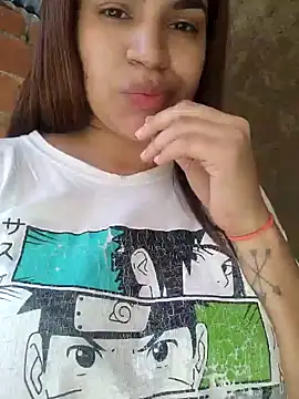 Snapshot of SexyFriends_ chatting on February 1, 7:23 pm SexyFriends  online show from February 1, 7:23 pm