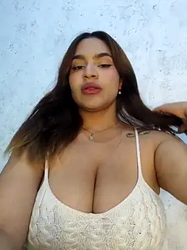 Snapshot of SexyFriends_ chatting on March 1, 12:50 am SexyFriends  online show from March 1, 12:50 am