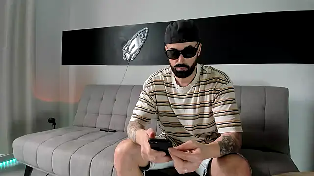 MattxFeet online show from December 23, 5:22 pm