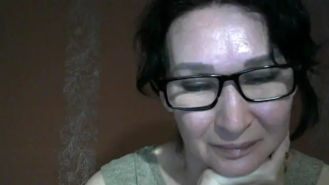 Snapshot of PrettyAndWild chatting on July 3, 3:07 pm PrettyAndWild online show from July 3, 3:07 pm