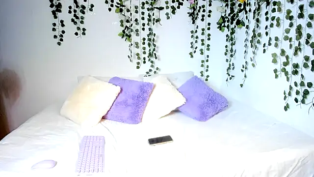 violeta milleer online show from March 15, 5:15 pm