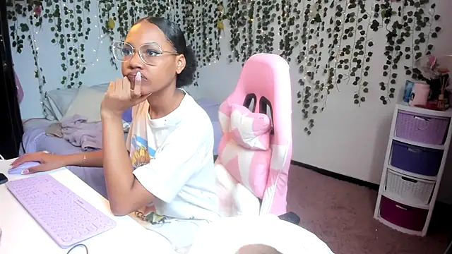 violeta milleer online show from September 19, 3:02 pm