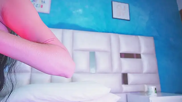 katy rioss online show from February 4, 12:00 pm