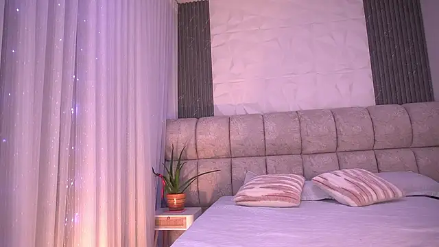 katy rioss online show from March 6, 12:01 pm