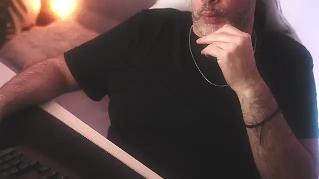 Sanders White online show from March 3, 6:26 am