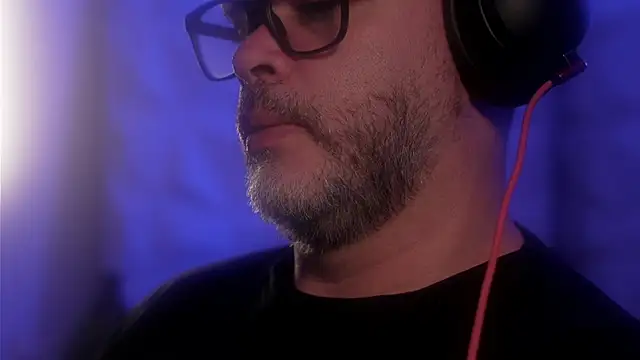 Sanders White online show from October 15, 3:28 am