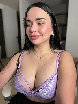 GeorginaJones online show from January 21, 1:50 am