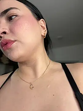 GeorginaJones online show from January 29, 12:54 am