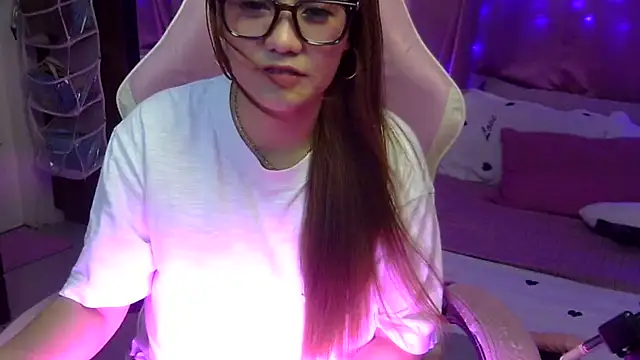 yourbabe Brielle online show from February 9, 5:55 am