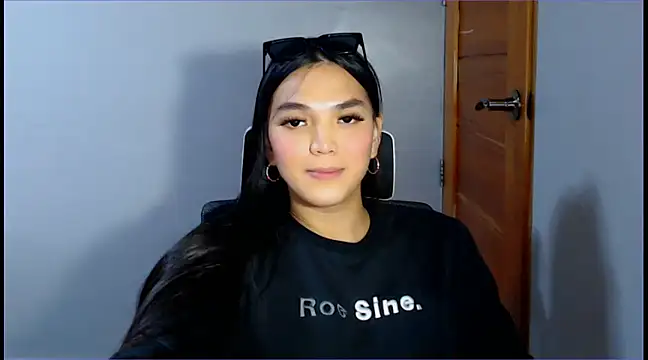 WONDERWOMAN2023 online show from December 15, 6:48 pm