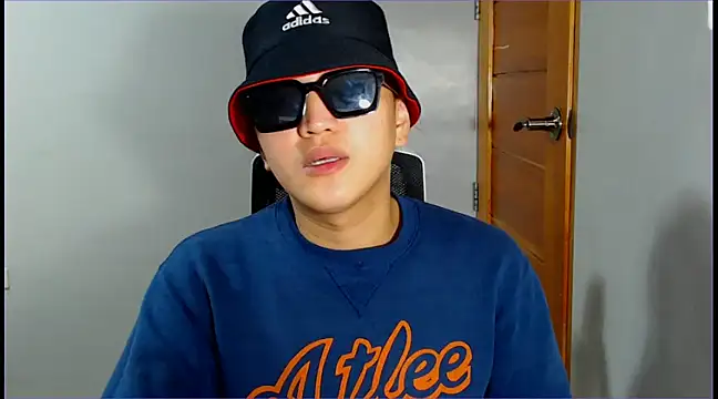 WONDERWOMAN2023 online show from February 12, 1:19 am