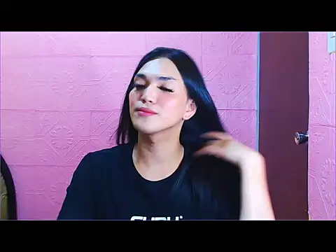 WONDERWOMAN2023 online show from October 3, 6:05 pm