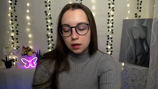 SweetPrincess  online show from March 4, 6:37 am