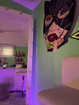 Snapshot of TamaraSavage chatting on February 17, 10:23 am TamaraSavage online show from February 17, 10:23 am