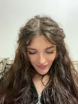 little belucci online show from February 16, 5:15 pm