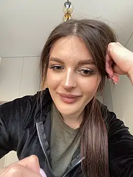 little belucci online show from March 8, 2:30 pm