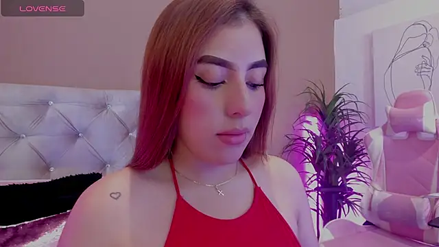 Snapshot of MaddyyLennon chatting on January 24, 3:34 pm MaddyyLennon online show from January 24, 3:34 pm