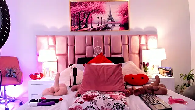 Anaa Bellaa online show from October 11, 12:15 pm