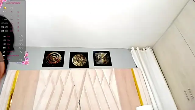 Snapshot of hottstuffx69 chatting on March 1, 5:52 am hottstuffx69 online show from March 1, 5:52 am