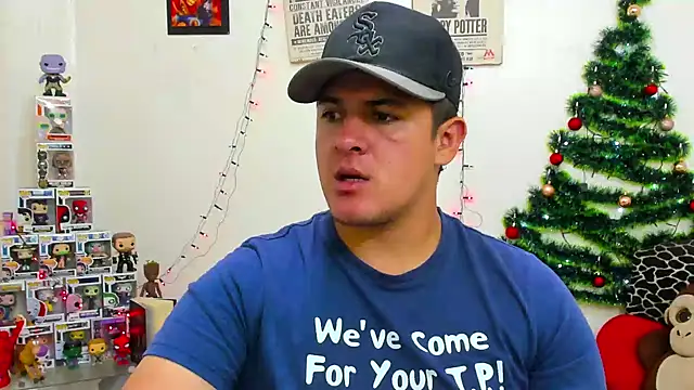 Snapshot of ney_22 chatting on December 23, 5:39 am ney 22 online show from December 23, 5:39 am