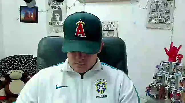 Snapshot of ney_22 chatting on February 22, 11:35 pm ney 22 online show from February 22, 11:35 pm