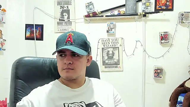 ney 22 online show from November 8, 1:33 pm