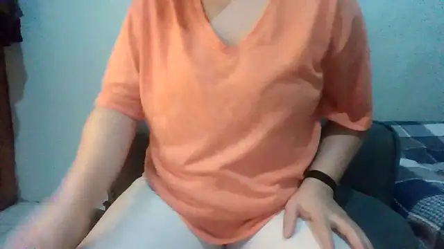 insatiableeee online show from December 22, 9:01 pm