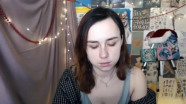 VeryVeryVeryShy  online show from December 26, 6:52 am