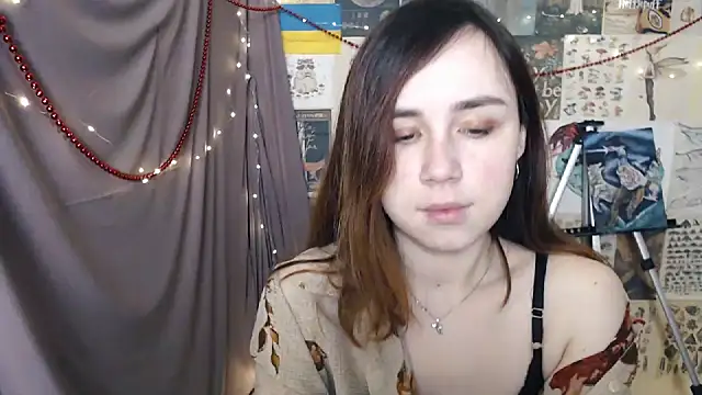 VeryVeryVeryShy  online show from December 29, 6:35 am