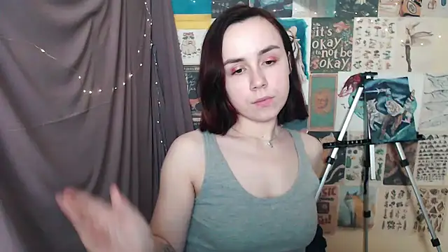 VeryVeryVeryShy  online show from January 11, 9:26 am