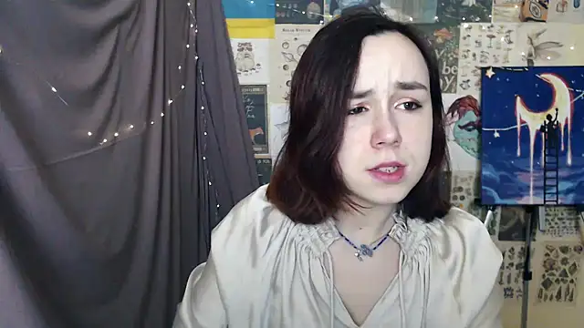 VeryVeryVeryShy  online show from February 9, 6:54 am