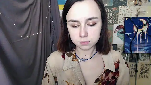 VeryVeryVeryShy  online show from February 9, 4:40 pm