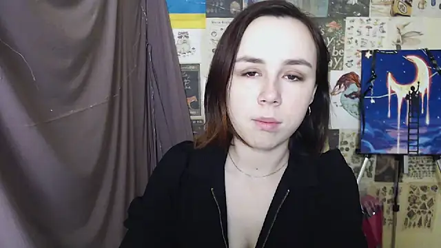 VeryVeryVeryShy  online show from March 9, 6:50 am