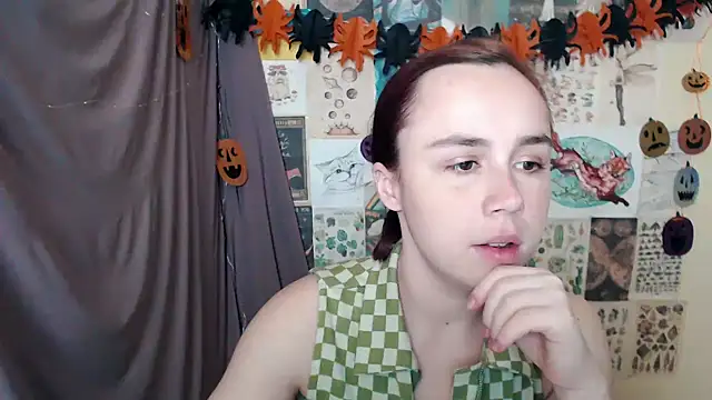 VeryVeryVeryShy  online show from October 10, 6:12 am