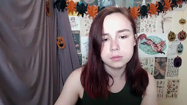 VeryVeryVeryShy  online show from October 13, 5:29 am