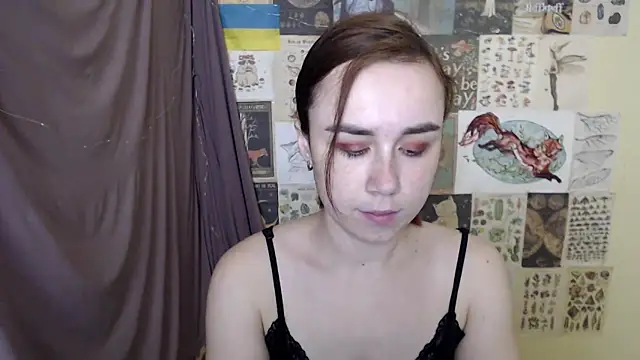 VeryVeryVeryShy  online show from November 14, 6:01 am