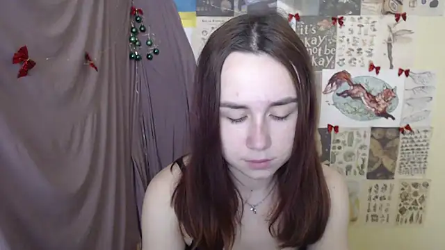 VeryVeryVeryShy  online show from December 18, 10:21 am