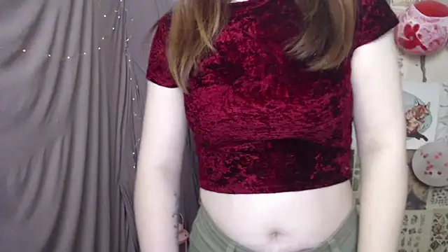 VeryVeryVeryShy  online show from March 10, 6:40 am