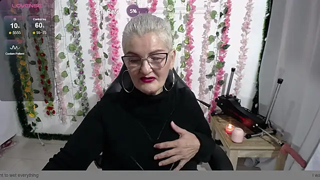 Snapshot of bety-cum2 chatting on January 3, 9:47 am bety-cum2 online show from January 3, 9:47 am